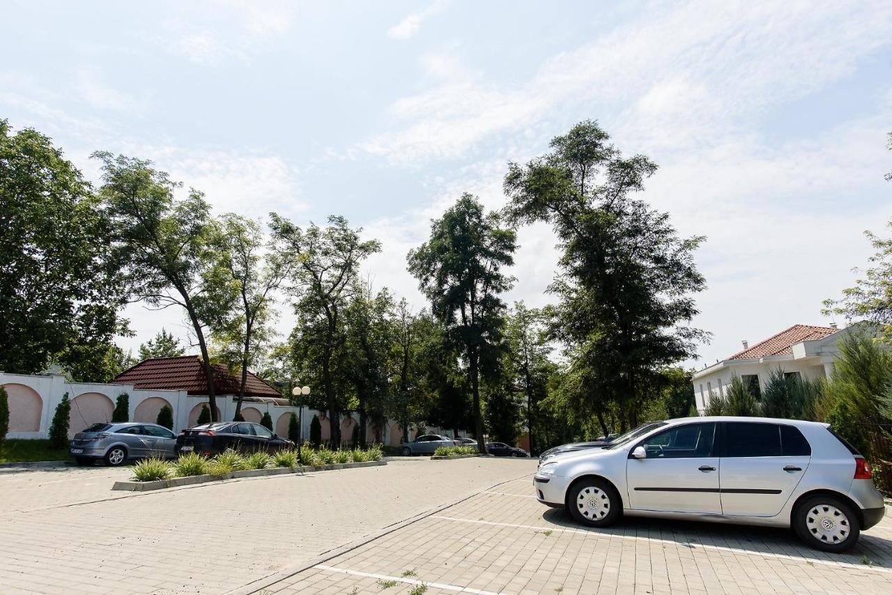 Carla'S Apartment, Airport & Train Station Shuttle Iasi Exteriér fotografie